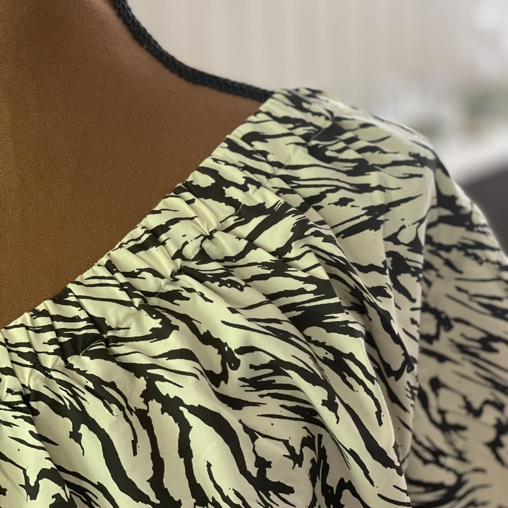 BNWT Rails Off-the-Shoulder shirt, L - Picture 3 of 6